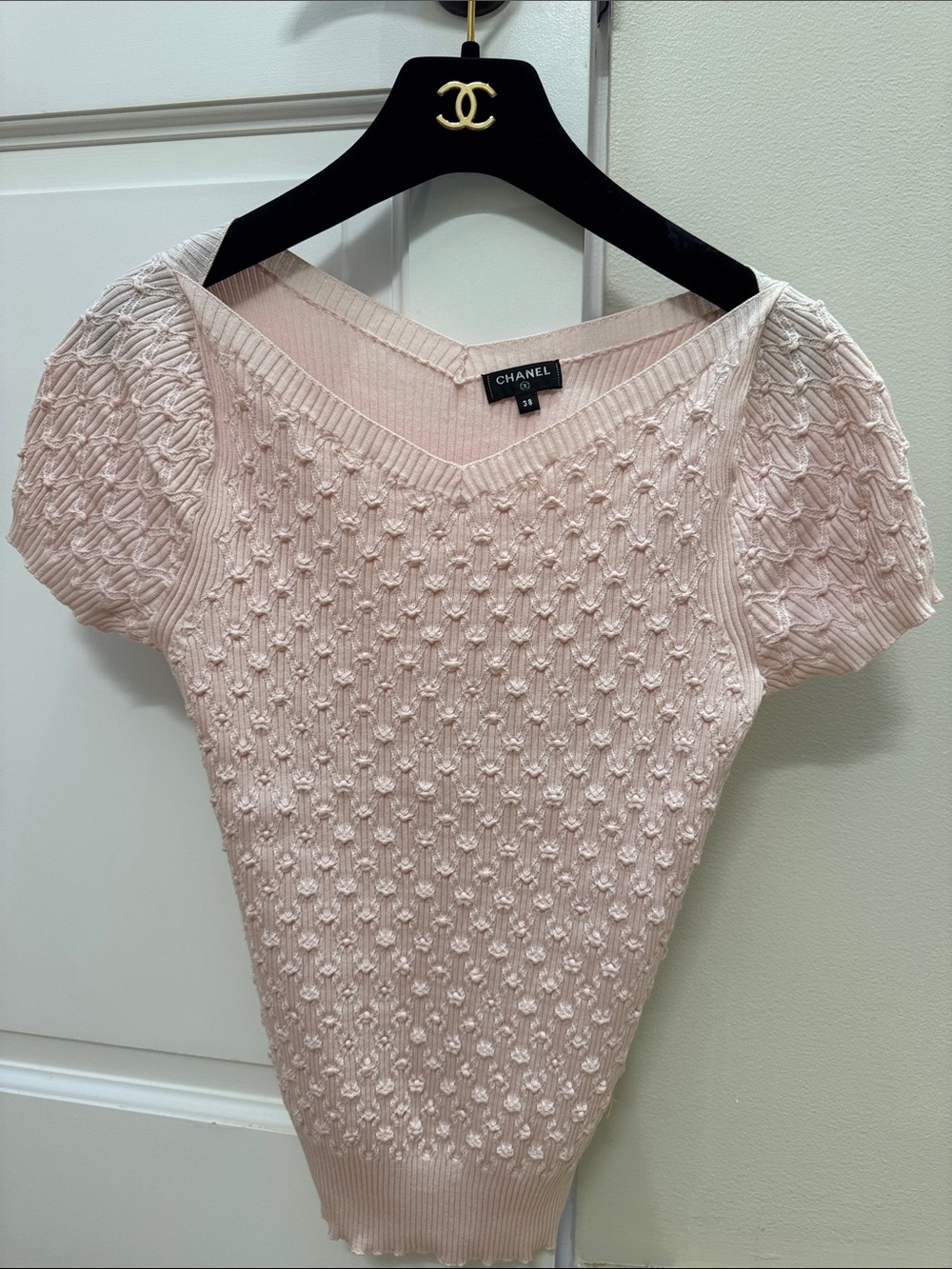 CHANEL Pink Knit Top CC Logo Short Sleeve Sweater IT 38 - Picture 2 of 8